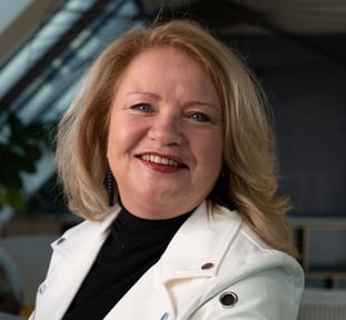 800x739_ISS-Mitarbeiterportraits-2026-Brigitte-Virag-Zvetolec