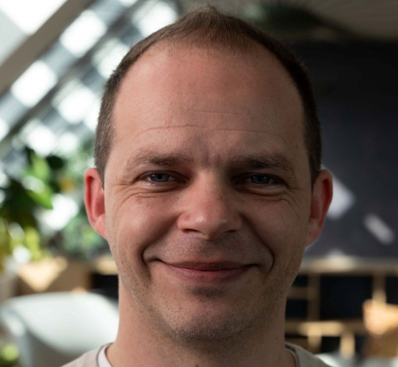 800x739_ISS-Mitarbeiterportraits-2026-Jürgen-Fischer