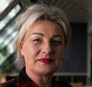 800x739_ISS-Mitarbeiterportraits-2026-Violeta-Bräutigam-1