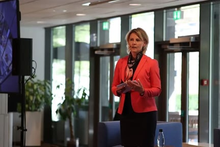 Web_Desktop-2025.04_Evolving Workplaces event_7N3A0808